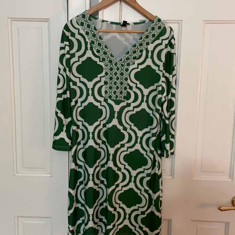 Chic green summer dress